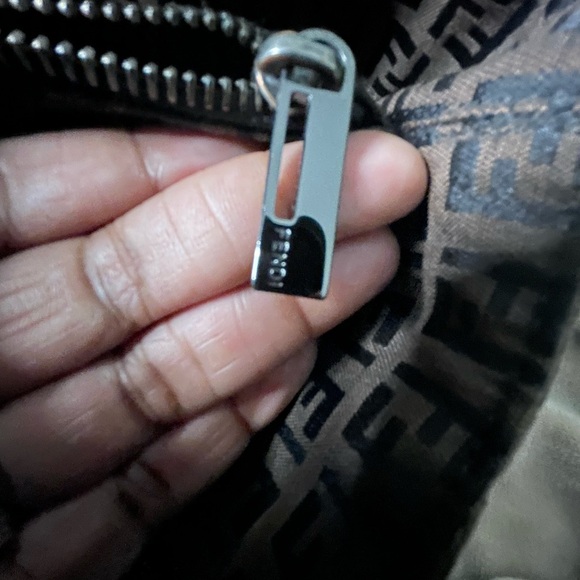 AUTHENTIC FENDI ZUCCA SMALL TOTE comes with an authentic dust bag. - Picture 5 of 8